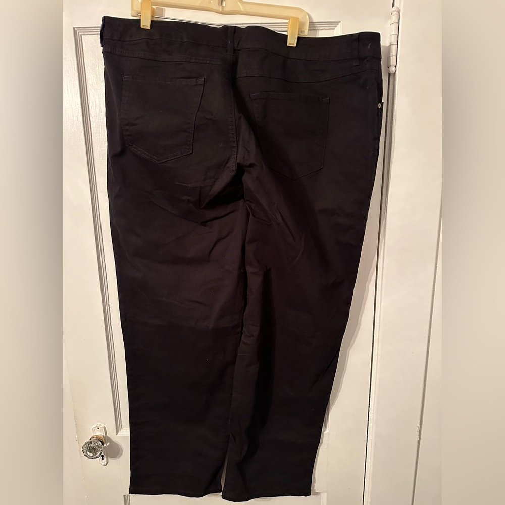 Terra & Sky Women’s Plus Size 24W Mid-Rise Straight Black Jeans Generous Fit NWT - Picture 2 of 6